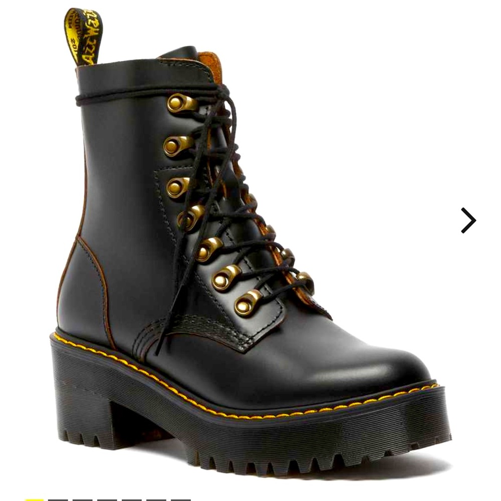 Leona Dr. Martens Boot
